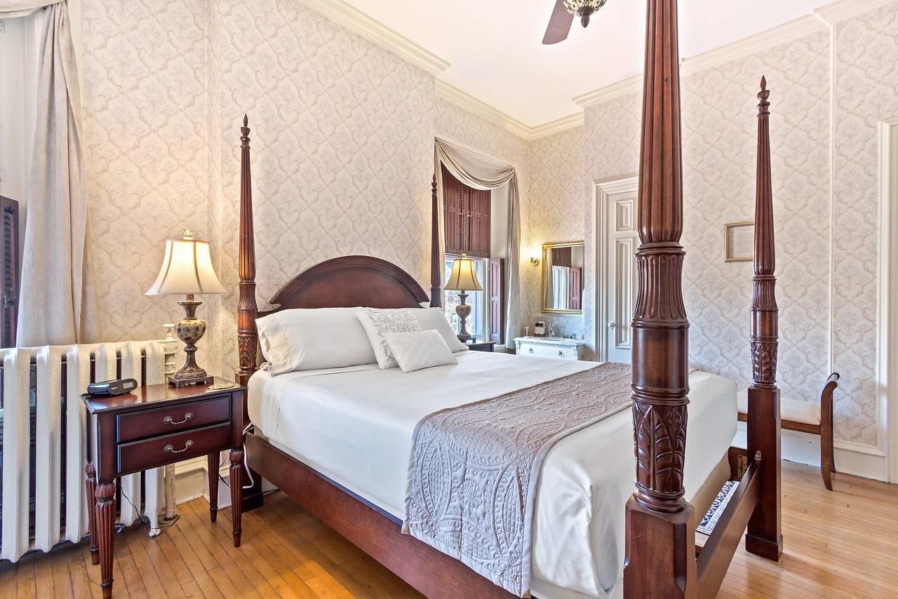 Lovelace Manor Bed And Breakfast Lancaster Esterno foto
